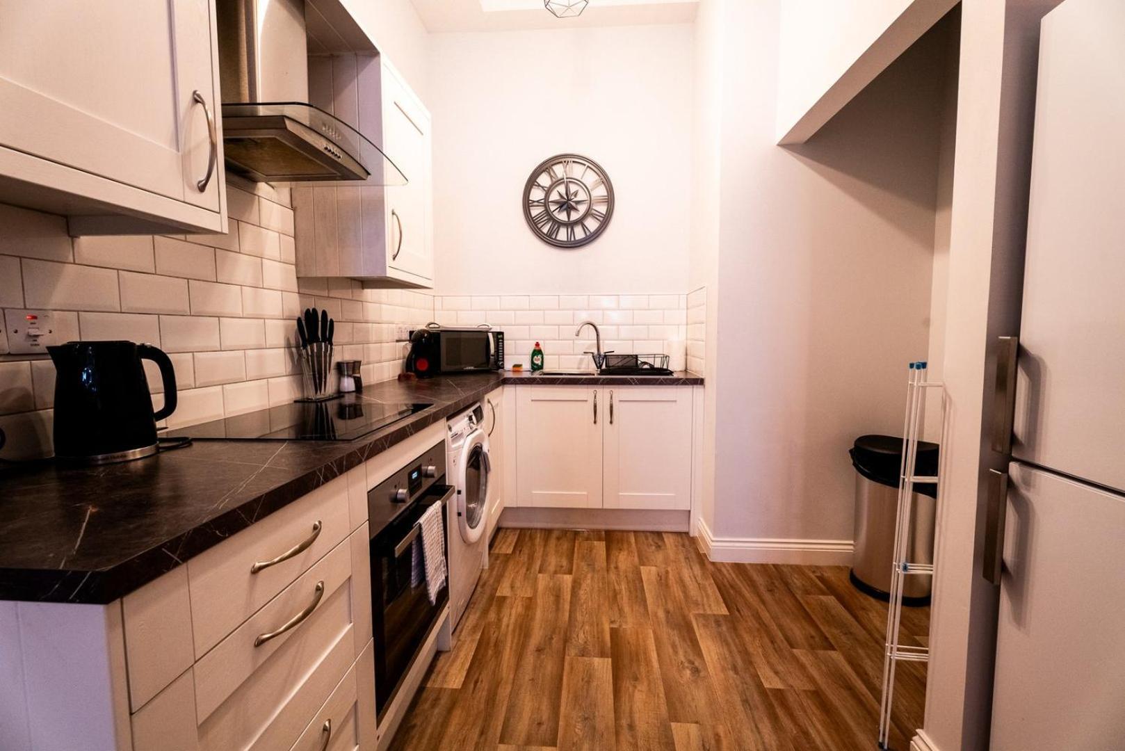 Free Parking | Smart Tv | 4 Guests Swansea Exterior foto