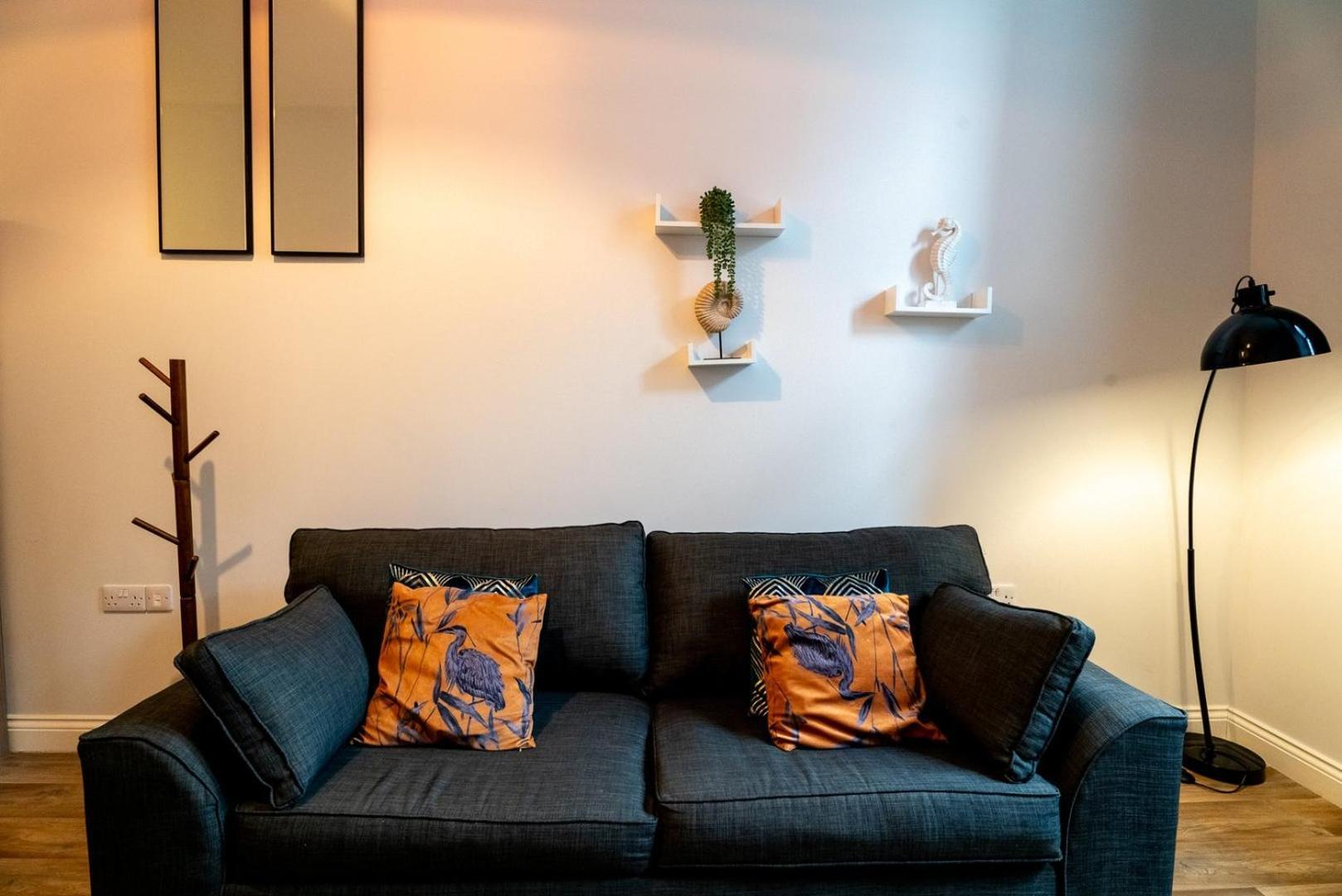 Free Parking | Smart Tv | 4 Guests Swansea Exterior foto